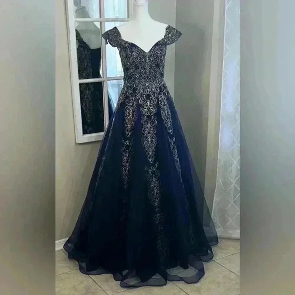 Elegant Navy Blue Gown with Gold Embroidery - Picture 1 of 5